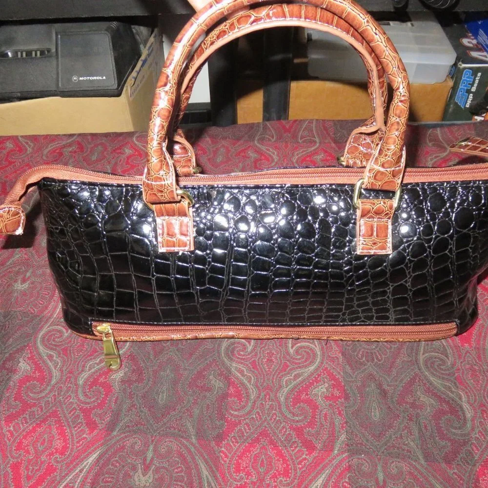 SAMANTHA BROWN Insulated Travel Wine Cocktail Cooler Tote Croc Embossed Leather